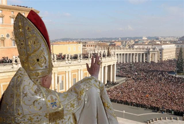 Vatikan'ın istismarcı rahipleri dünyanın dört bir yanında 