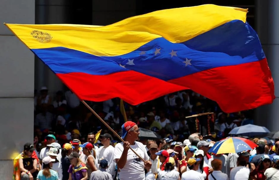 'Venezuela'daki darbe girişimi çöktü, artık diyalog olmalı'