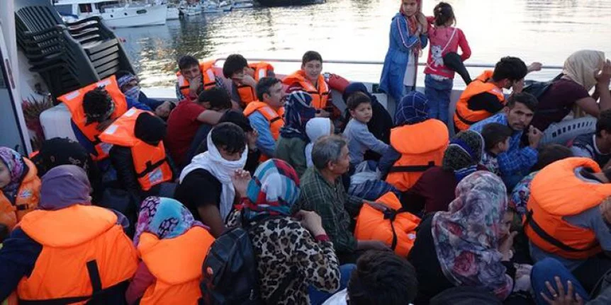 Yunanistan'a geçmeye çalışan 101 düzensiz göçmen yakalandı