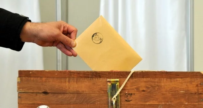 CHP'ye verilmiş sahte oy pusulası ele geçirildi!