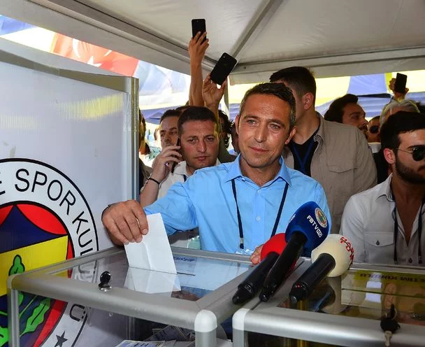 Fenerbahçe'nin yeni başkanı Ali Koç