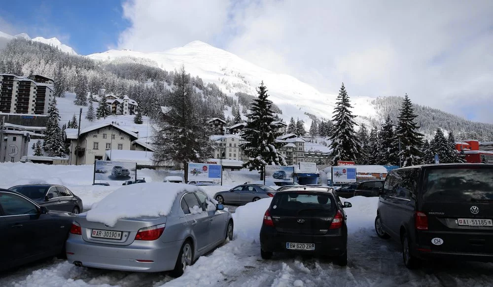Davos çığ tehlikesi nedeniyle boşaltılıyor