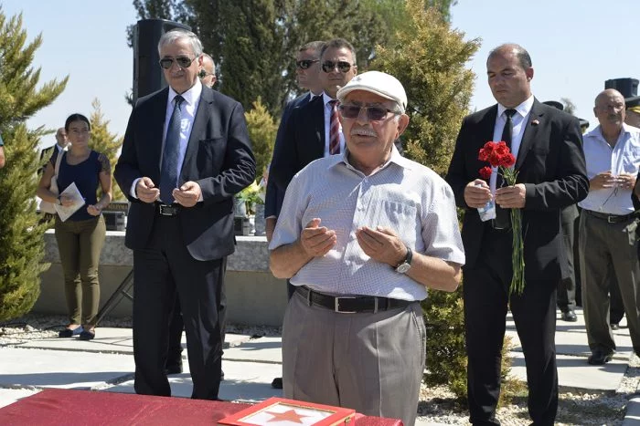 Kıbrıs'ta 12 şehit 44 yıl sonra defnedildi
