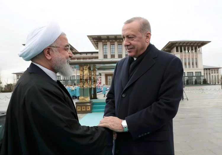 Cumhurbaşkanı Ruhani'yi resmi törenle karşıladı
