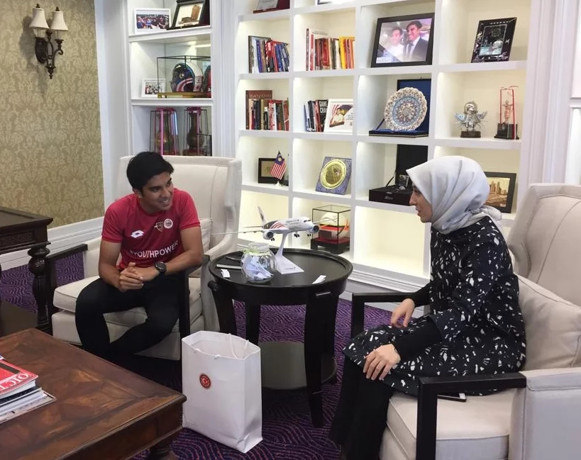TBMM'nin en genç milletvekili Malezya'nın en genç bakanıyla görüştü