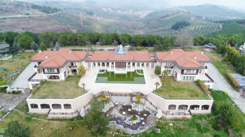 Geç de olsa Gülen'in sarayına el konuldu