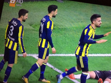 Maçtan çok konuşulan fotoğraf, tek kare 3 'Hasan Ali'