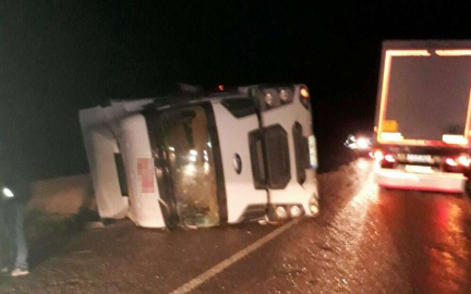 İznik'te tır kazası ucuz atlatıldı