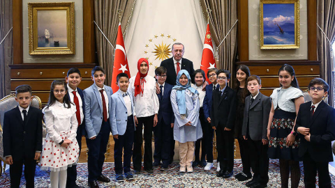 Cumhurbaşkanı Erdoğan çocukları kabul etti  