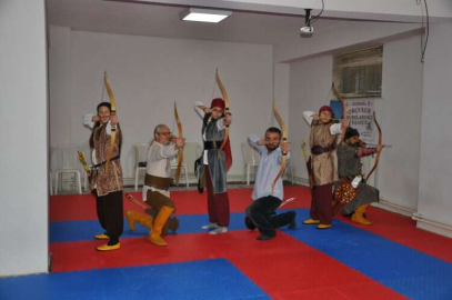 Kemankeşlik Okçuluğun Edebi