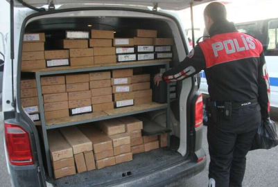 Polisin şüphesiyle durdurulan ticari araçtan cephanelik çıktı