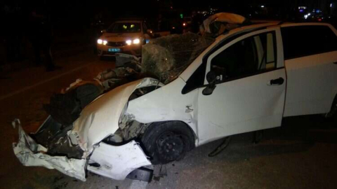 Hatalı solladı, aracı bu hale geldi