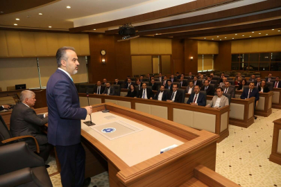 Bursa Büyükşehir Belediyesi'nde Ulaş Akhan göreve başladı!