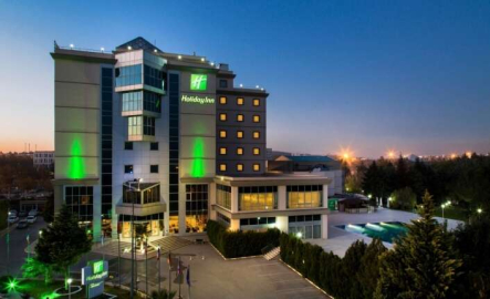 Holiday İnn Otel’le ilgili iddiaların ardı arkası kesilmiyor! İşgalciye üniversiteden dava!