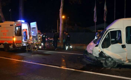 Bursa-Mudanya yolunda feci kaza: 2'si ağır 10 yaralı