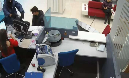 Bursa'daki banka soyguncusu yakalandı! İşte bankayı soyuş nedeni...