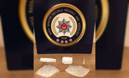 Zehir tacirlerine operasyon: 12 gözaltı
