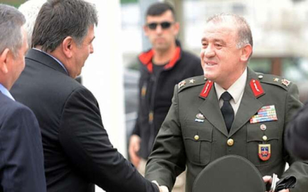 Bursa'da da görev yapan komutan emekliye sevk edildi!