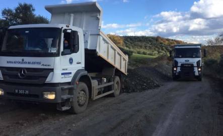 Mudanya Belediyesi yapmadı  Büyükşehir o yolları yapıyor!