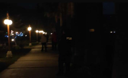 Ateş yakıp eğlenen gruba polis baskını