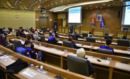 Bursa Büyükşehir'den personele mevzuat eğitimi