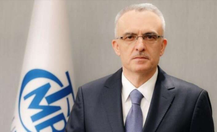 Merkez Bankası Başkanı Naci Ağbal görevden alındı