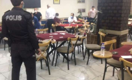 Bursa'da oyun oynanan kafedeki 25 kişiye 86 bin lira ceza