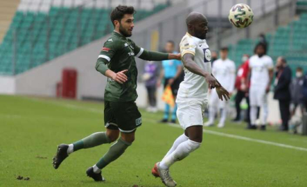 Bursaspor’da 6 futbolcu bugün boşa çıkıyor