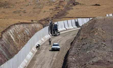 Türkiye’de belli kesimlerin algı oluşturmaya çalıştığı sınırda, asker 24 saat görevde: İran sınırı gece gündüz kontrol altında!