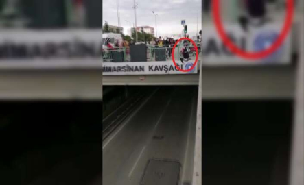 Bursa'da köprüden atlamak isteyen genç kız, polis ekipleri tarafından son anda kurtarıldı