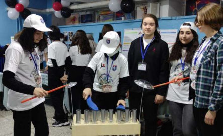 Atık PVC borulardan müzik aleti yaptılar