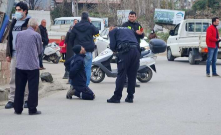 Köpeği havlıyor diye komşusunu sırtından bıçakladı