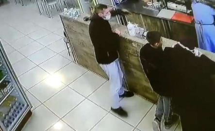 Bursa'da geldiği dönerciden telefon çaldı