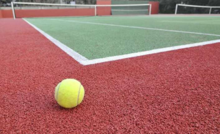 Açık ve kapalı tenis kortu yaptırılacaktır