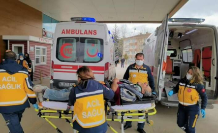 Bursa'da üçüncü kattan düşen işçi ağır yaralandı