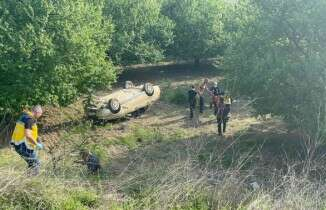 Bursa’da takla atan otomobilde can pazarı: 4 yaralı