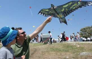 Gökyüzü uçurtmalarla renklendi