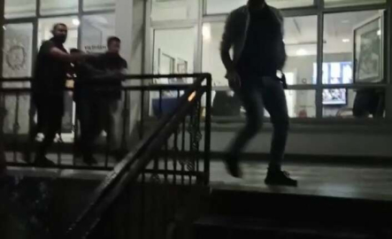 Bursa’da hapis cezası olan şahıs uyuşturucuyla yakalanıp tutuklandı