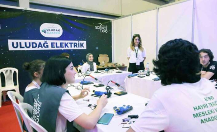 Uludağ Elektrik, bilimseverlerle buluştu