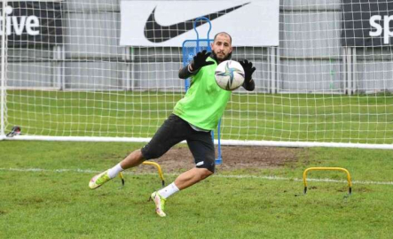 Erhan Erentürk sözleşmesini feshetti