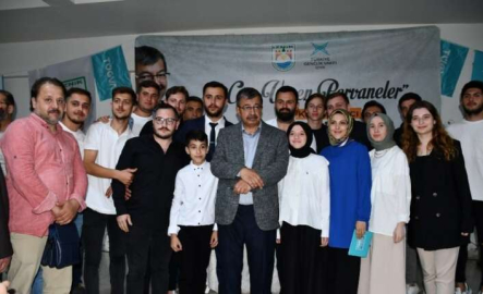 Hayati İnanç İznik’te sevenleriyle buluştu