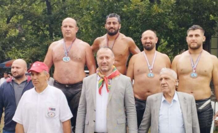 Başpehlivanlığı Üncül kazandı