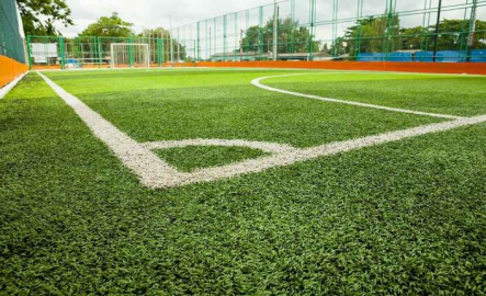 Saha zemininin yenilenmesi işi yaptırılacaktır