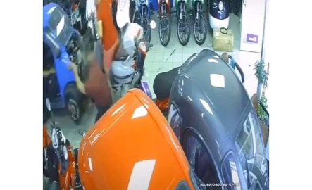 Viteste unutuldu, mağazada harekete geçti