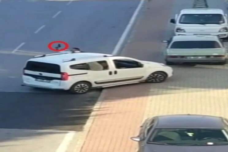 Bursa'da silahlı yol verme tartışması kameraya yansıdı