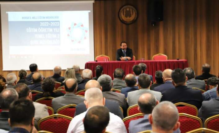 Milli Eğitim Müdürü Gür, ortaokul müdürleriyle buluştu