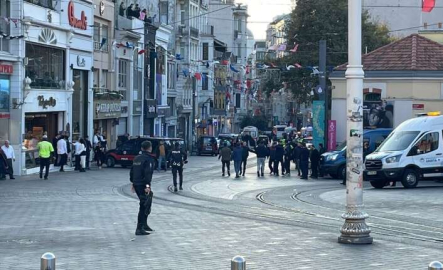 Taksim'de patlama meydana geldi