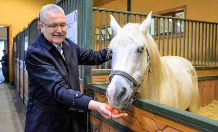 Karacabey Harası örnek oluyor