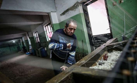 Bursalı devdah yarım asırdır koşarak mesleğini yaşatıyor