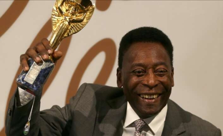 Pele'nin vefatı, spor ve siyaset camiasını yasa boğdu